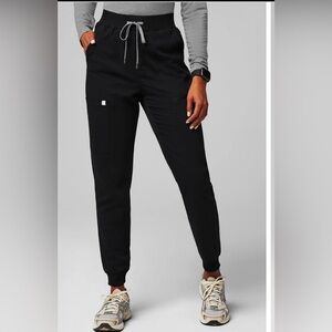Fabletics Women's black  Jogger scrubs